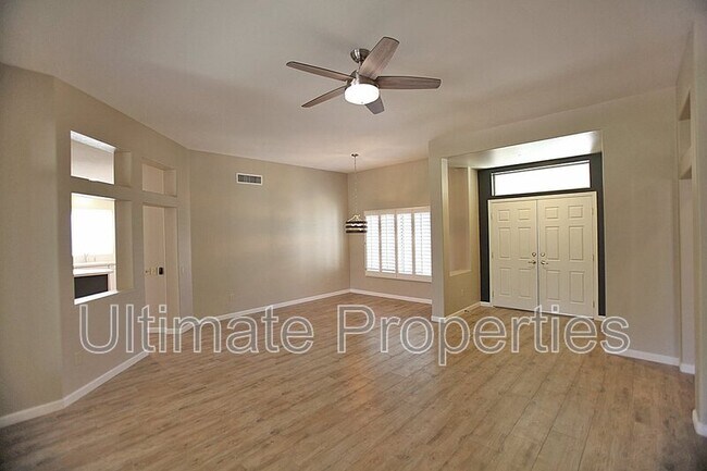 14210 W Vía Tercero Sun City West, AZ 85375 photo 2