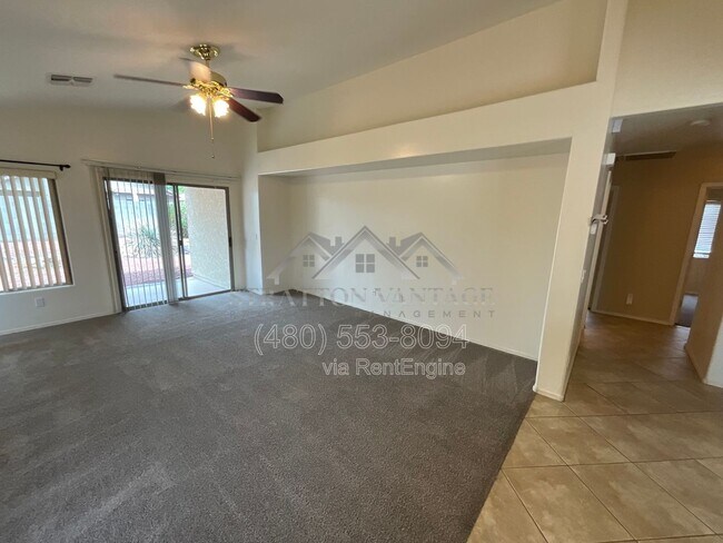 15962 W Acapulco Ln Surprise, AZ 85379 photo 2