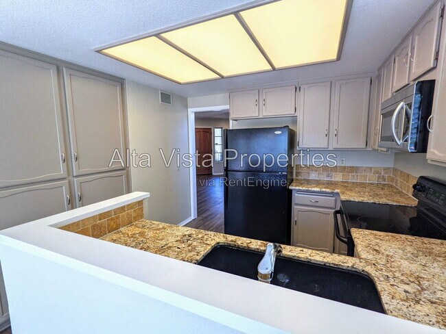 16011 Avenida Lamego San Diego, CA 92128 photo 3