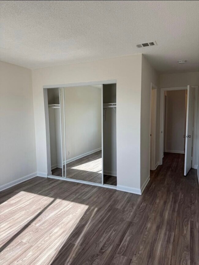 3299 Imperial Ave San Diego, CA 92102 photo 3