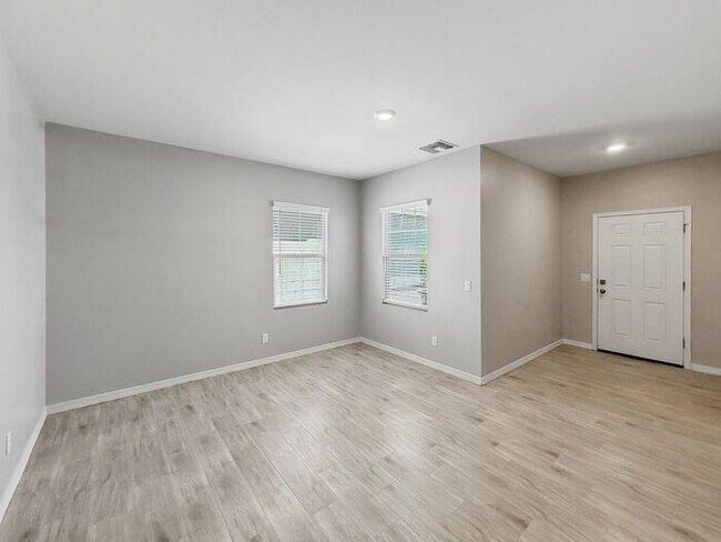 19575 W Annika Dr Litchfield Park, AZ 85340 photo 5