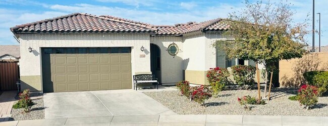 4132 S Portland Ave Gilbert, AZ 85297 photo 2