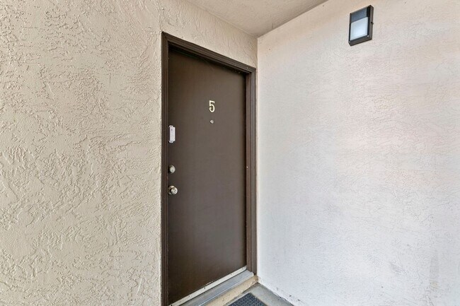 975 Murrieta Blvd Livermore, CA 94550 photo 3