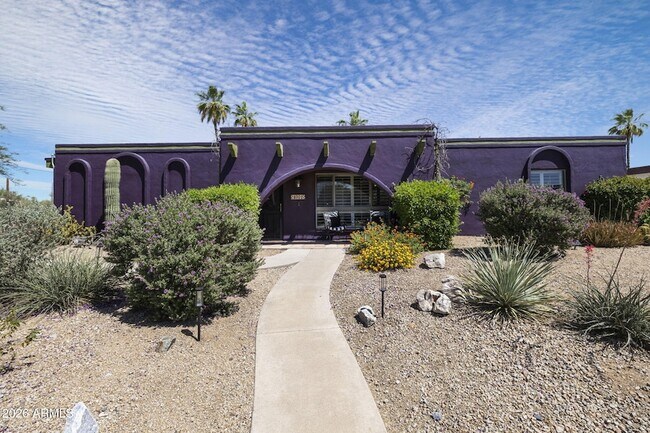 4002 E Alan Ln Phoenix, AZ 85028 photo 3