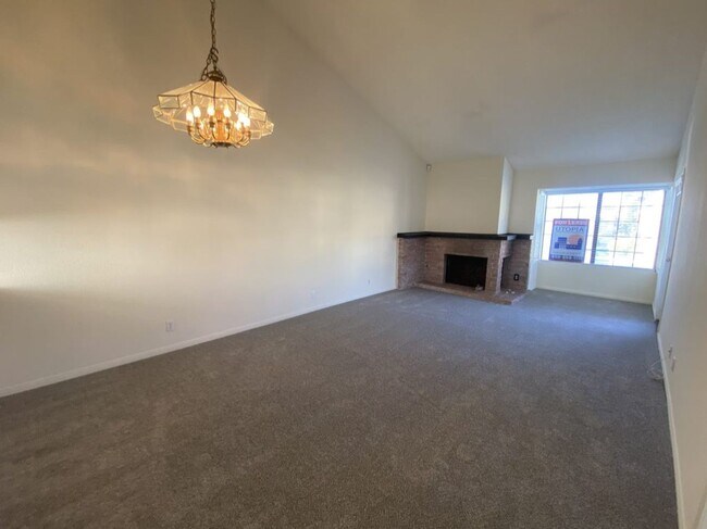4024 Crystal Dawn Ln San Diego, CA 92122 photo 4