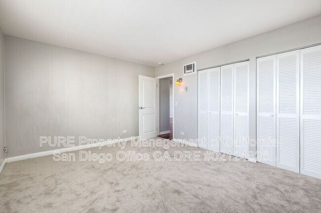 4944 Cass St San Diego, CA 92109 photo 3