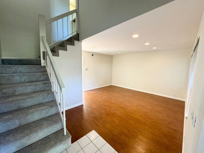 10885 Caravelle Pl San Diego, CA 92124 photo 2