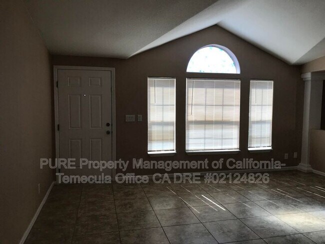 24959 3rd Ave Murrieta, CA 92562 photo 4