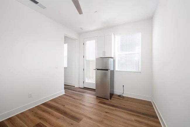 2387 Calle Grandon Btm photo 3