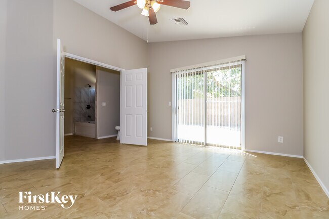 5859 W Cochise Dr photo 5