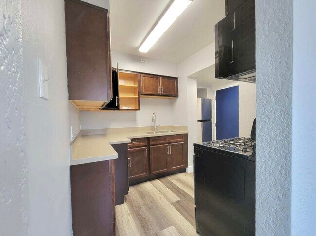 1833 E Harvard St Phoenix, AZ 85006 photo 2