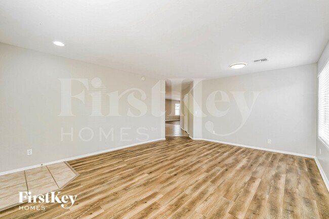 33140 N Cat Hills Ave San Tan Valley, AZ 85142 photo 2