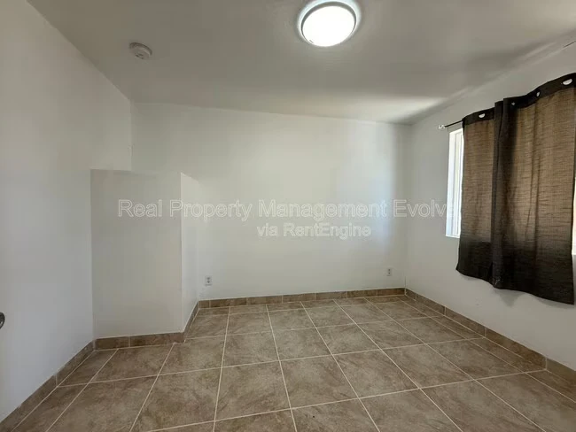 3223 W Madison St Phoenix, AZ 85009 photo 5
