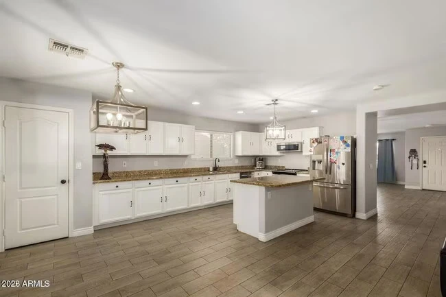 9124 W Elm St Phoenix, AZ 85037 photo 4