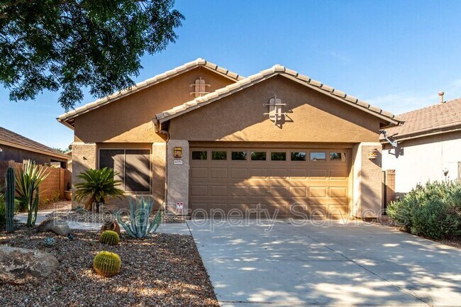 44087 W GRANITE Drive photo 2