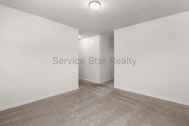 2402 E Alonso Dr Casa Grande, AZ 85194 photo 5