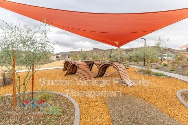 13583 W Phacelia Ln Peoria, AZ 85383 photo 5