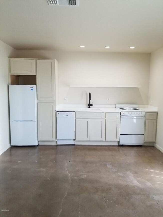 1021 E McKinley St Phoenix, AZ 85006 photo 3