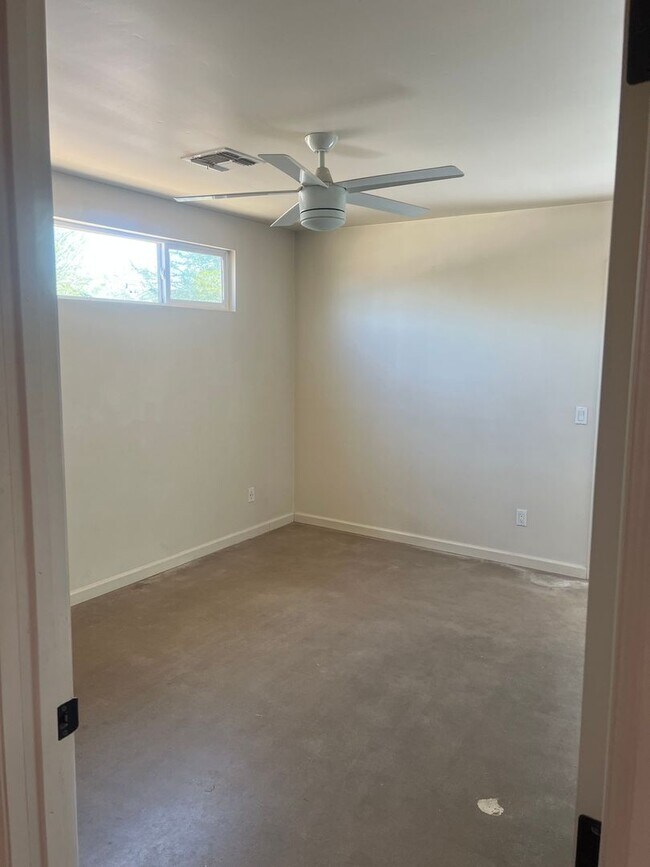 1021 E McKinley St Phoenix, AZ 85006 photo 5
