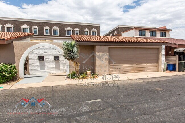 2638 E Roma Ave