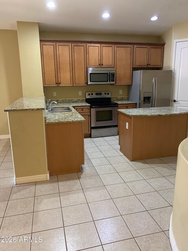 6415 S 49th Glen Phoenix, AZ 85339 photo 2