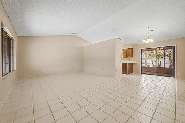 14222 W Yosemite Dr Sun City West, AZ 85375 photo 3