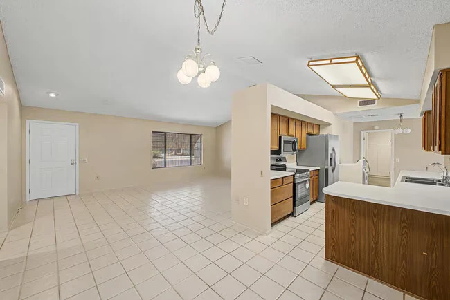 14222 W Yosemite Dr Sun City West, AZ 85375 photo 5