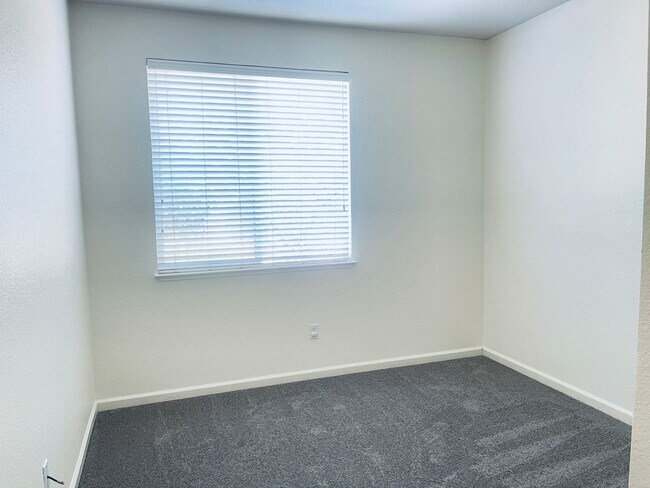 1843 Crown Peak Way Antioch, CA 94531 photo 5