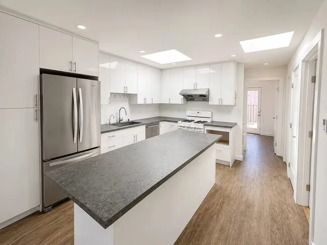 265 Lobos St San Francisco, CA 94112 photo 2