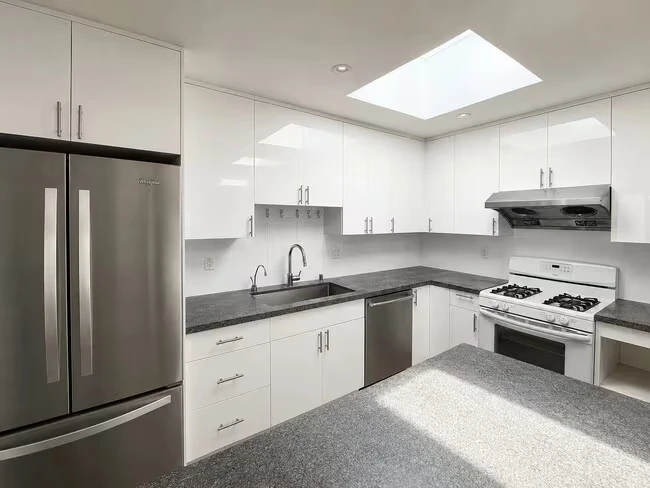 265 Lobos St San Francisco, CA 94112 photo 3