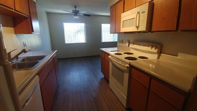 Shannon Arms III Apartments photo 2