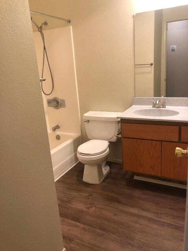 Shannon Arms III Apartments photo 4