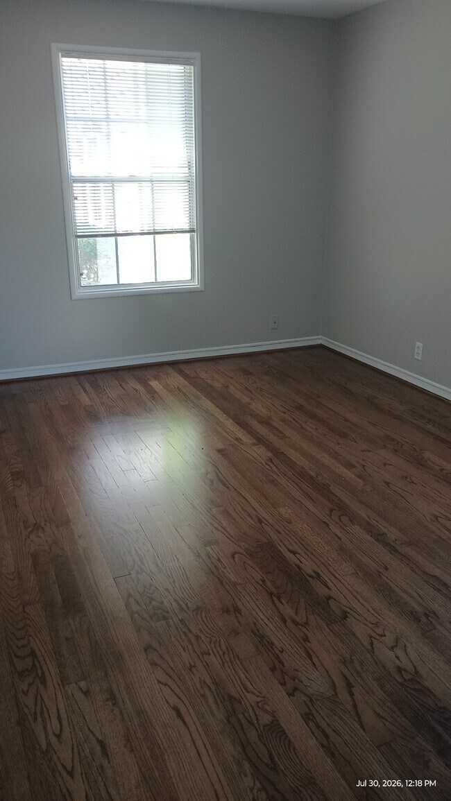 1165 Broadway Alameda, CA 94501 photo 2