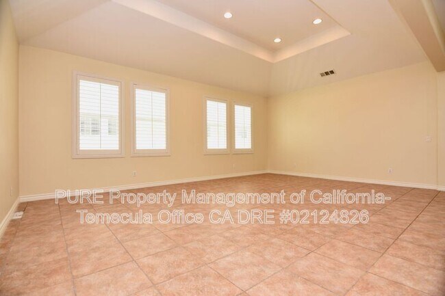 28855 Chatham Ln Temecula, CA 92591 photo 2