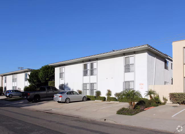 3833 Jewell St San Diego, CA 92109