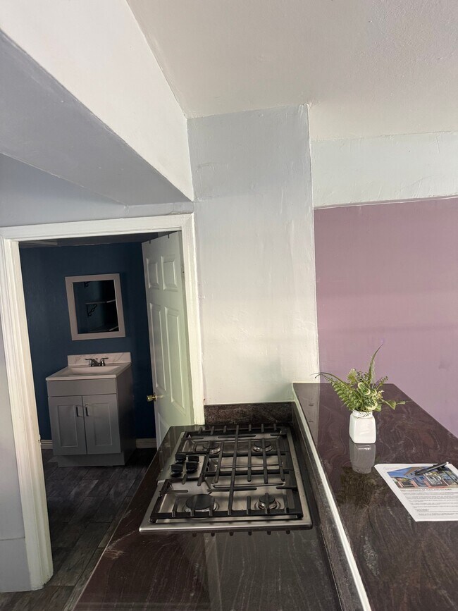 3300 Harrison St Oakland, CA 94611 photo 3
