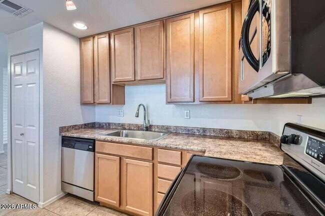 4354 N 82nd St Scottsdale, AZ 85251 photo 2