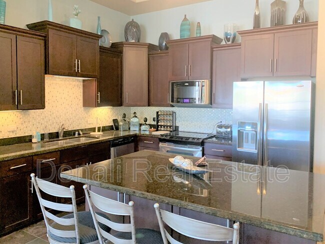 15550 S 5th Ave Phoenix, AZ 85045 photo 4