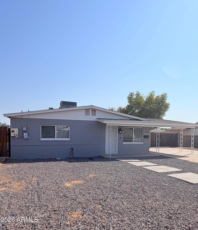 3033 W Caribbean Ln photo 4