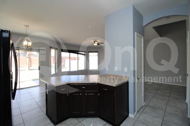 4520 E Glenhaven Dr Phoenix, AZ 85048 photo 5