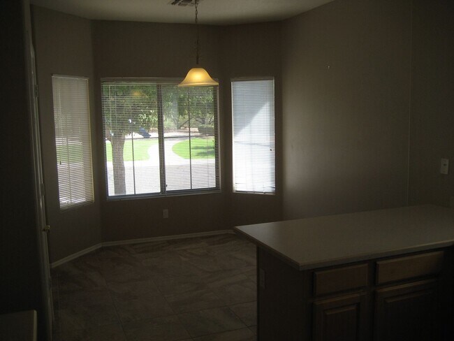 40228 N Patriot Way Anthem, AZ 85086 photo 4