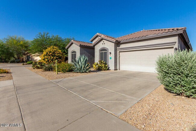 31815 N 22nd Ln Phoenix, AZ 85085 photo 3