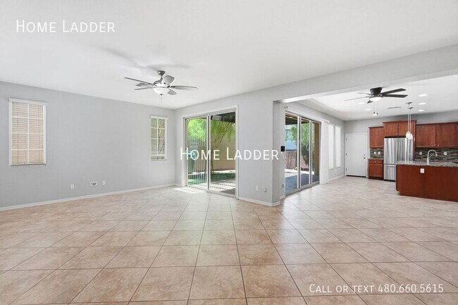 20741 W Alsap Rd photo 4