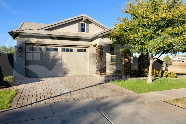 3568 E Appaloosa Rd Gilbert, AZ 85296 photo 2