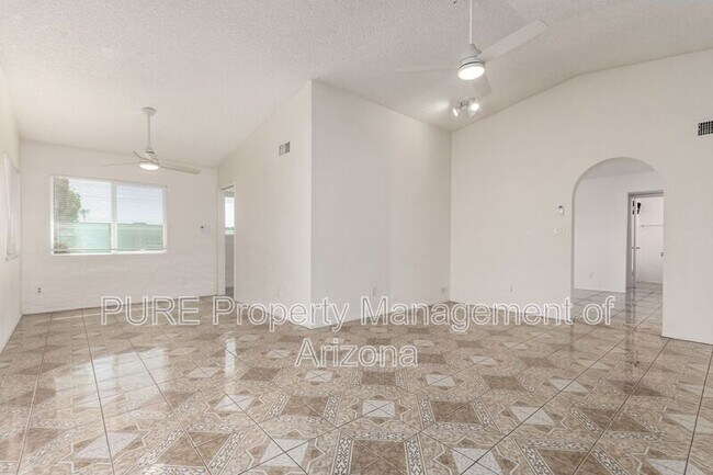5145 W Purdue Ave Glendale, AZ 85302 photo 4