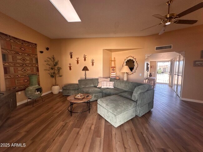 17247 N 106th Ave Sun City, AZ 85373 photo 3