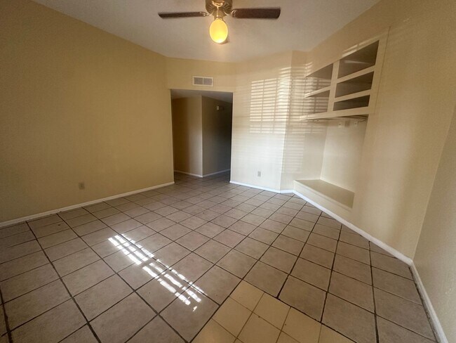1126 W Elliot Rd Chandler, AZ 85224 photo 4