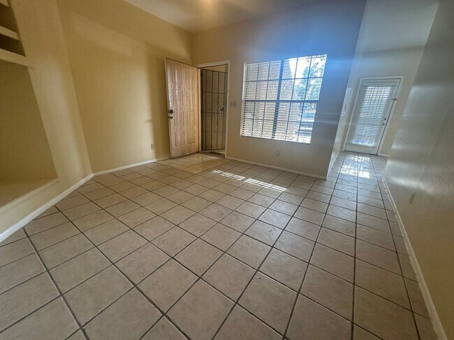 1126 W Elliot Rd Chandler, AZ 85224 photo 5
