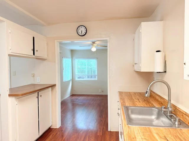 1746 Dewey St San Mateo, CA 94403 photo 4