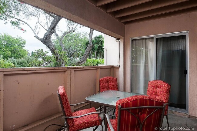 3238 Ashford St San Diego, CA 92111